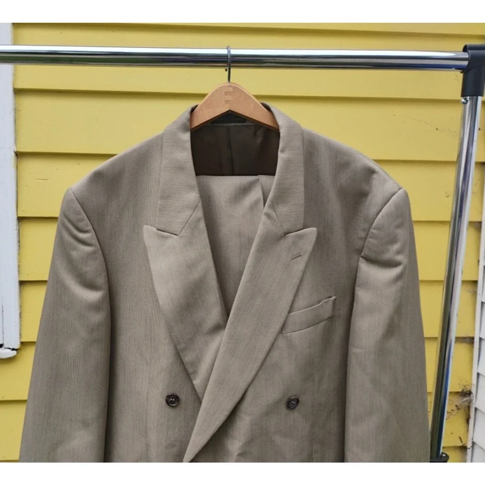 Double Breasted tan Men's suit 44L by Giorgio Sant Angelo polyester
